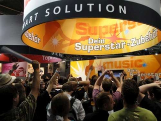 Illustration for article titled Gallery: Gamescom's Sony Hall
